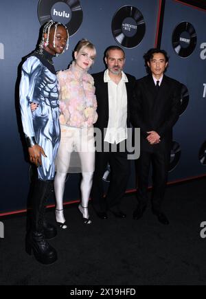 Los Angeles, California, USA 15 aprile 2024 (L-R) l'attore Austin Crute, l'attrice Lucy Boynton, la regista/sceneggiatrice/produttrice Ned Benson, e l'attore Justin H. min partecipano alla premiere di Los Angeles Red Carpet of Searchlight PicturesÕ The Greatest Hits all'El Capitan Theatre il 15 aprile 2024 a Los Angeles, California, USA. Foto di Barry King/Alamy Live News Foto Stock