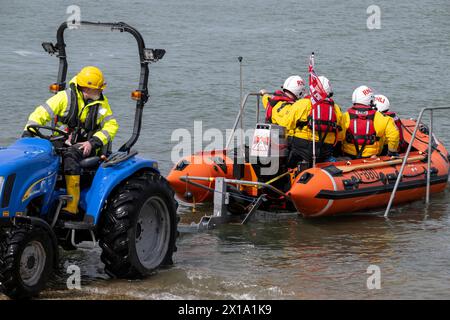 Scialuppa di salvataggio di classe “D” a Calshot, Southampton Water, Hampshire, Inghilterra, Regno Unito. Foto Stock