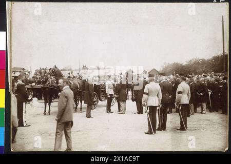 Francesco Giuseppe i, Imperatore d'Austria, Francesco Giuseppe ad una corsa di cavalli a Budapest., 1890 - 18900101 PD15095 - Rechteinfo: Diritti gestiti (RM) Foto Stock