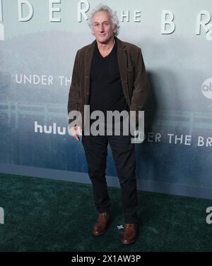 Los Angeles, Stati Uniti. 15 aprile 2024. Matt Craven arriva all'Hulu's UNDER THE BRIDGE di Los Angeles Premiere, tenutasi al DGA Theater di Los Angeles, CALIFORNIA, lunedì 15 aprile 2024. (Foto di Sthanlee B. Mirador/Sipa USA) credito: SIPA USA/Alamy Live News Foto Stock