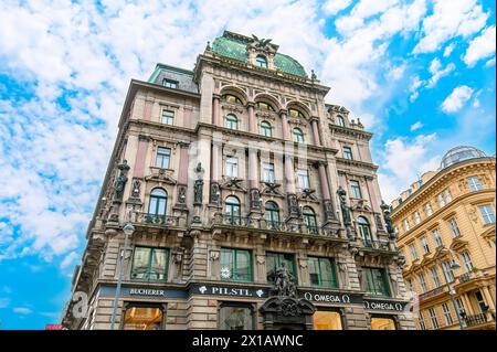 Vienna, Austria. Stock im Eisen, splendida casa barocca, situata a Stefansplatz, all'angolo tra Graben Street e Karntner Strasse Foto Stock