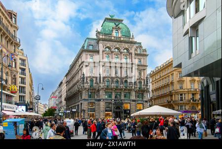 Vienna, Austria. Stock im Eisen, splendida casa barocca, situata a Stefansplatz, all'angolo tra Graben Street e Karntner Strasse Foto Stock