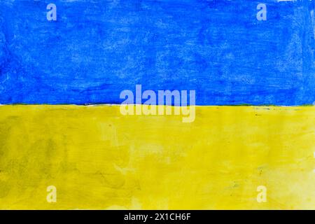 Bandiera dell'Ucraina dipinta con acquerelli su cartone. Foto Stock