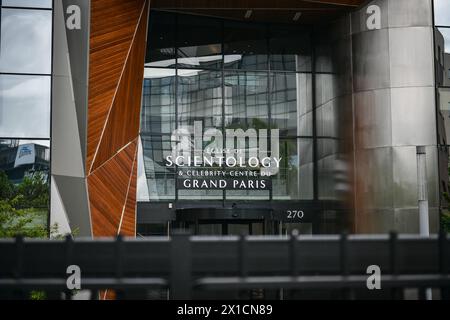 Questa fotografia mostra la Chiesa di Scientology e Celebrity Centre du Grand Paris, a Saint-Denis a nord di Parigi il 16 aprile 2024. Foto di Firas Abdullah/ABACAPRESS.COM Foto Stock