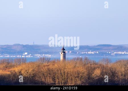 Le phare du Gris-nez avec une vue des Côtes anglaises depuis la Côte d'Opale, Francia, Pas de Calais, hiver Foto Stock