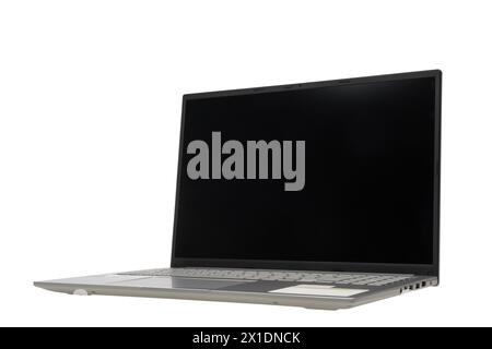 Moderno computer portatile mockup pc portatile isolato su uno spazio di copia su sfondo bianco. Primo piano Foto Stock
