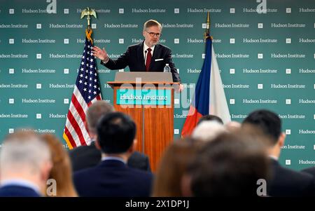 Washington, Stati Uniti. 16 aprile 2024. Il primo ministro ceco Petr fiala tiene il suo discorso all'Hudson Institute durante il secondo giorno della sua visita negli Stati Uniti, il 16 aprile 2024, Washington, USA. Crediti: Katerina Sulova/CTK Photo/Alamy Live News Foto Stock