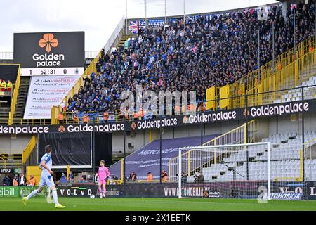 Brugge, Belgio. 1 aprile 2024. Tifosi e tifosi del Club Brugge nella foto durante la stagione 2023 - 2024 della Jupiler Pro League 2 nei play-off dei campioni tra Cercle Brugge e Club Brugge il 1° aprile 2024 a Brugge, Belgio. (Foto di David Catry/Isosport) credito: Sportpix/Alamy Live News Foto Stock