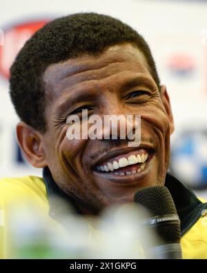 L'etiope Haile Gebrselassie durante una conferenza stampa a Vienna il 2013/04/12. Inizia alla mezza maratona della 30a Vienna City Marathon il 2013/04/14. - 20130412 PD2061 - Rechteinfo: Diritti gestiti (RM) Foto Stock