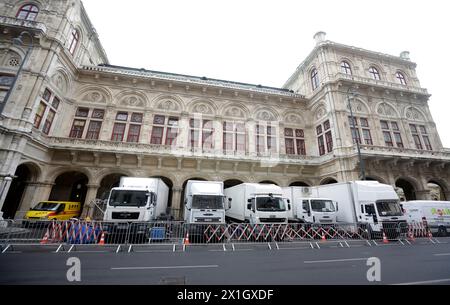 Lavori di costruzione per le riprese del film "Mission Impossible 5" all'Opera di Vienna il 20 agosto 2014, Vienna, Austria. - 20140820 PD0757 - Rechteinfo: Diritti gestiti (RM) Foto Stock