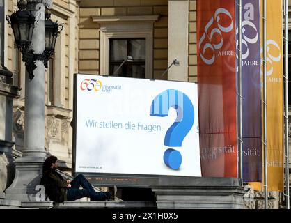 650 anni di Università di Vienna - l'Università di Vienna è un'università pubblica e la più grande in Austria ed è stata fondata dal duca Rodolfo IV nel 1365. Austria il 2015/03/09. - 20150310 PD0988 - Rechteinfo: Rights Managed (RM) Foto Stock