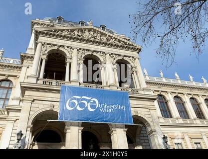 650 anni di Università di Vienna - l'Università di Vienna è un'università pubblica e la più grande in Austria ed è stata fondata dal duca Rodolfo IV nel 1365. Austria il 2015/03/09. - 20150310 PD0987 - Rechteinfo: Rights Managed (RM) Foto Stock