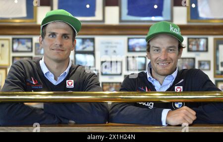 Rio 2016 - l'Austria parteciperà alle Olimpiadi di Rio de Janeiro 2016, in Brasile, dal 5 al 21 agosto 2016. Foto del file scattata l'8 giugno 2015. IMMAGINE: Nico delle Karth (l.) e Nico Resch (Vela) - 20150608 PD9513 - Rechteinfo: Rights Managed (RM) Foto Stock