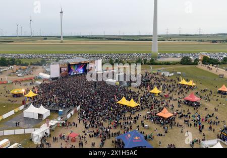 Il festival musicale austriaco "Nova Rock 2016" a Nickelsdorf, Austria, si svolge dal 9 al 12 giugno 2016. IMMAGINE: Vista aerea - 20160611 PD7734 - Rechteinfo: Rights Managed (RM) Foto Stock