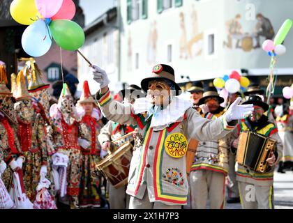 Spettacolo - parata del carnevale di Ausseer a Bad Aussee, Austria, il 27 febbraio 2017. - 20170227 PD6731 - Rechteinfo: Diritti gestiti (RM) Foto Stock