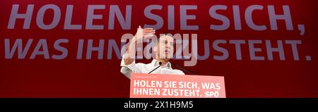 AUSTRIA; VIENNA; 20170803; cancelliere federale austriaco Christian Kern durante la riunione del partito federale del Partito socialdemocratico austriaco (SPOe) a Vienna, 3 agosto 2017. - 20170803 PD2642 - Rechteinfo: Diritti gestiti (RM) Foto Stock