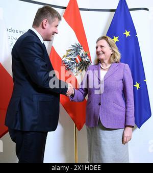 VIENNA - AUSTRIA: Il ministro degli Esteri ceco Tomas Petricek e il ministro degli Esteri austriaco Karin Kneissl il 17 gennaio 2019 nel corso di una riunione ufficiale presso il ministero degli Esteri a Vienna, Austria. - 20190117 PD3627 - Rechteinfo: Diritti gestiti (RM) Foto Stock