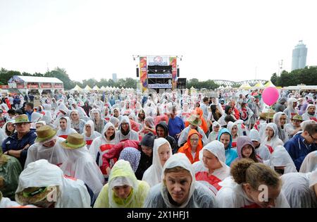 Il 36 ° Festival dell'isola del Danubio (Donauinselfest) a Vienna, Austria. Il festival all'aperto si svolge dal 21 al 23 giugno 2019. FOTO: Ospiti del festival - 20190623 PD3836 - Rechteinfo: Rights Managed (RM) Foto Stock