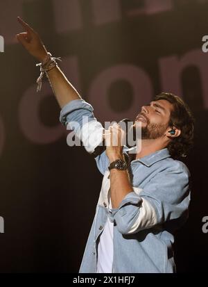 Il 36 ° Festival dell'isola del Danubio (Donauinselfest) a Vienna, Austria. Il festival all'aperto si svolge dal 21 al 23 giugno 2019. FOTO: Cantante Alvaro Soler durante il concerto del 23 giugno 2019 +++ CREDITO OBBLIGATORIO ++++. - FOTO: APA/HERBERT P. OCZERET - +++ CREDITO OBBLIGATORIO +++ - 20190623 PD7374 - RECHTEINFO: DIRITTI GESTITI (RM) Foto Stock