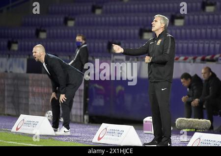 Österreich: (L-R) , allenatore Christian Ilzer (Austria), allenatore Zvonimir soldo (Admira) durante la partita tipica della Bundesliga tra FK Austria Wien e FC Flyeralarm Admira il 2 giugno 2020 a Vienna, Austria. - 20200602 PD8703 - Rechteinfo: Rights Managed (RM) Foto Stock