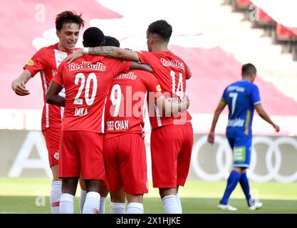 (L-R) Albert Vallci (FC Red Bull Salzburg), Patson Daka (FC Red Bull Salzburg), Hee-Chan Hwang (FC Red Bull Salzburg), Dominik Szoboszlai (FC Red Bull Salzburg), durante il tipico match Bundesliga tra FC Red Bull Salzburg e TSV Hartberg a Salisburgo, Austria, il 28 giugno 2020. - 20200628 PD4735 - Rechteinfo: Diritti gestiti (RM) Foto Stock