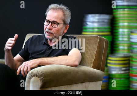 Il regista austriaco Ulrich Seidl durante un'intervista con Austria Presse Agentur a Vienna, Austria, il 18 ottobre 2022. - 20221018 PD21783 - Rechteinfo: Rights Managed (RM) Foto Stock
