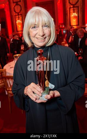 L'attrice austriaca Erika PLUHAR durante il Romy Gala 2019 a Vienna, 13 aprile 2019. The Romy è un premio televisivo in onore dell'attrice austriaca Romy Schneider ed è stato creato nel 1990 dal quotidiano austriaco Kurier. - 20190413 PD12408 - Rechteinfo: Rights Managed (RM) Foto Stock