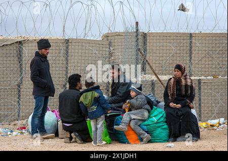 Nuovi arrivi ad al ZA atari nuovi arrivi al campo profughi di al ZA atari, fuggendo dalla violenza della guerra civile siriana. UNHCR Refugeecamp ad al Mafraq, Giordania. Dicembre 2013. Al ZA atari al ZA atari, al Zaatari, Zaatari al Mafraq Germania Copyright: XGuidoxKoppesx Foto Stock