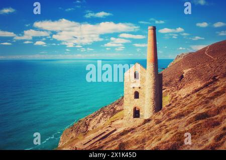 Wheal Coates, una miniera di stagno in disuso sulla costa settentrionale della Cornovaglia, vicino a St. Agnes, Regno Unito - John Gollop Foto Stock