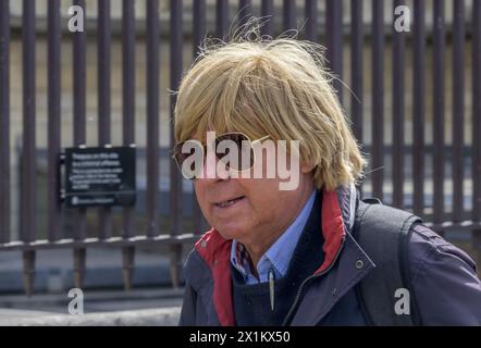 Londra, Regno Unito. 17 aprile 2024. Michael Fabricant MP (con: Lichfield nello Staffordshire) in arrivo in Parlamento per le domande del primo Ministro, 17 aprile 2024 crediti: Phil Robinson/Alamy Live News Foto Stock