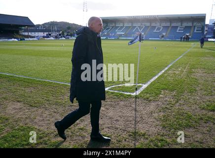 Il manager dei Rangers Philippe Clement arriva davanti alla cinch Premiership allo Scot Foam Stadium di Dundee. Data foto: Mercoledì 17 aprile 2024. Foto Stock