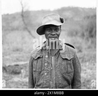 ITALIA: OTTAVO ESERCITO FRONTOTERI PIONIERI del BASUTO - Pte. P. Jones, minatore d'oro del villaggio di Quthing, British Army Foto Stock