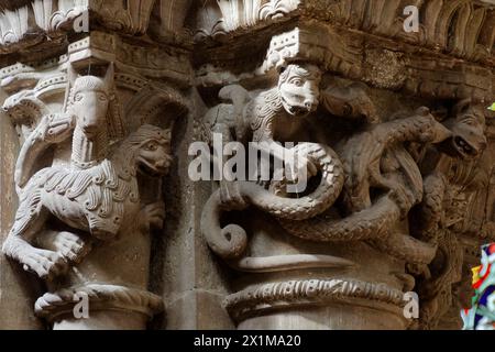 Medievale Bestiario - capitale (12 ° secolo) - Cattedrale di San Pietro - Ginevra Foto Stock