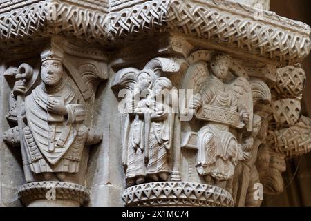 Medievale Bestiario - capitale (12 ° secolo) - Cattedrale di San Pietro - Ginevra Foto Stock