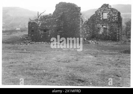 Linee difensive DI "STOP" dell'esercito britannico fotografate nel Galles del Sud, mostrando fortificazioni mimetizzate vicino a Cardiff e Swansea. Foto Stock