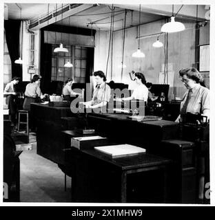 SISTEMA DI INDICI DELLE CARTE CENTRALI DEL WAR OFFICE [A.G.STATS.] - Vista generale della sala macchine, British Army Foto Stock