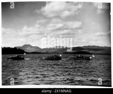 PATTUGLIAMENTI DI BARCHE A MOTORE PER I LAGHI SCOZZESI - alcune delle barche a motore in pattuglia, British Army Foto Stock