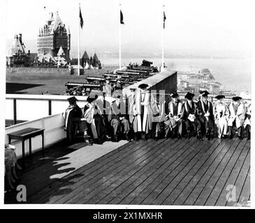 SIGNOR WINSTON CHURCHILL IN QUEBEC - il signor Churchill parla dopo aver ricevuto la laurea, British Army Foto Stock