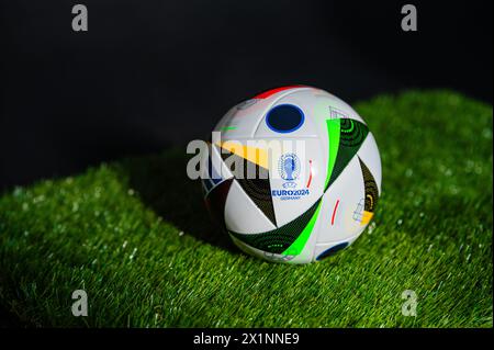 DORTMUND, GERMANIA, 17 APRILE 2024: The Official Adidas Fussballliebe Ball for Euro 2024 European Tournament in Germania Foto Stock