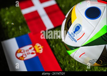 LIPSIA, GERMANIA, 17 APRILE 2024: Danimarca contro Serbia, partita di calcio Euro 2024 del gruppo C alla Munich Football Arena, Monaco, 25 giugno 2024, palla ufficiale Foto Stock