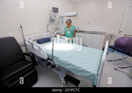 Irece, bahia, brasile - 17 marzo 2024: Unità di terapia intensiva infantile di un ospedale pubblico nella città di Irece. Foto Stock