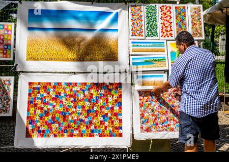 Arte in vendita al mercato domenicale di Ipanema (Fiera Hippie), Rio de Janeiro, Stato di Rio de Janeiro, Brasile. Foto Stock