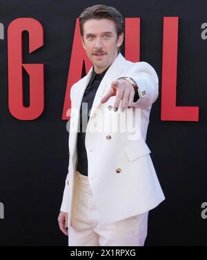 Los Angeles, Stati Uniti. 17 aprile 2024. Dan Stevens arriva all'ABIGAIL Los Angeles Premiere della Universal Pictures tenutasi al Regency Village Theatre di Westwood, CALIFORNIA, mercoledì 17 aprile 2024. (Foto di Sthanlee B. Mirador/Sipa USA) credito: SIPA USA/Alamy Live News Foto Stock