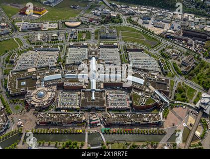 Luftbild, Westfield Centro sternförmiges Einkaufszentrum, Gesamtansicht Neue Mitte, Parkplätze, Borbeck, Oberhausen, Ruhrgebiet, Nordrhein-Westfalen, Deutschland ACHTUNGxMINDESTHONORARx60xEURO *** Vista aerea, Westfield Centro centro commerciale a forma di stella, vista generale Neue Mitte, parcheggi, Borbeck, Oberhausen, zona della Ruhr, Renania settentrionale-Vestfalia, Germania ACHTUNGxMINDESTHONORARx60xEURO Foto Stock