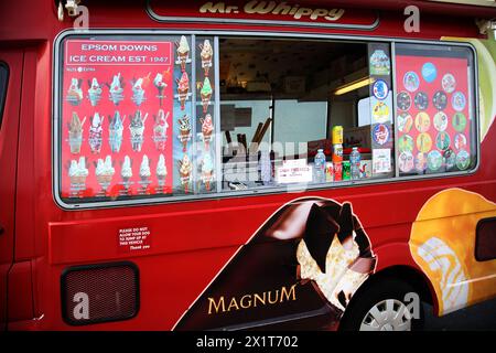 Mr Whippy Ice Cream Van a Epsom Downs Surrey, Inghilterra Foto Stock