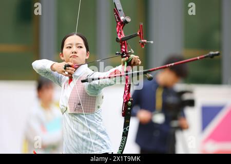 Ajinomoto National Training Center Archery Field, Tokyo, Giappone. 18 aprile 2024. Ruka Uehara (JPN), 18 APRILE 2024 - Tiro con l'arco: Japan National Team Training per i Giochi Olimpici di Parigi 2024 presso Ajinomoto National Training Center Archery Field, Tokyo, Giappone. Crediti: Naoki Morita/AFLO SPORT/Alamy Live News Foto Stock