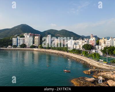 Stanley, Hong Kong: Veduta aerea della cittadina e della penisola di Stanley sul lungomare nel sud dell'isola di Hong Kong in Cina Foto Stock