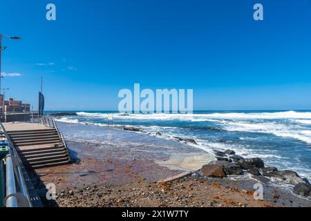 Piscine naturali a Los Charcones e Playa el Puertillo e a Gran Canaria. Spagna Foto Stock