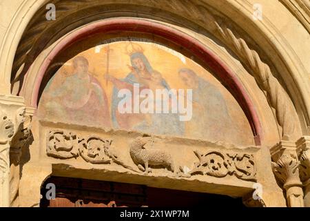 Portale della Chiesa di San Vito. L'Aquila. Abruzzo. Italia Foto Stock