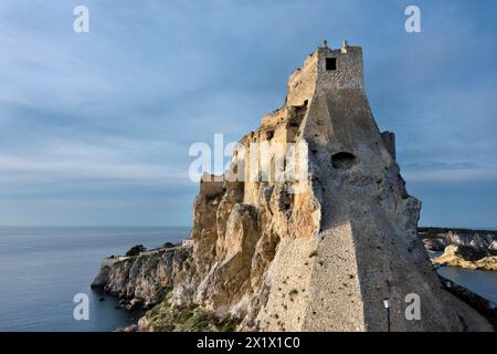 Fortezza Abbazia di Santa Maria A Mare. Isola di San Nicola. Isole Tremiti. Puglia. Italia Foto Stock